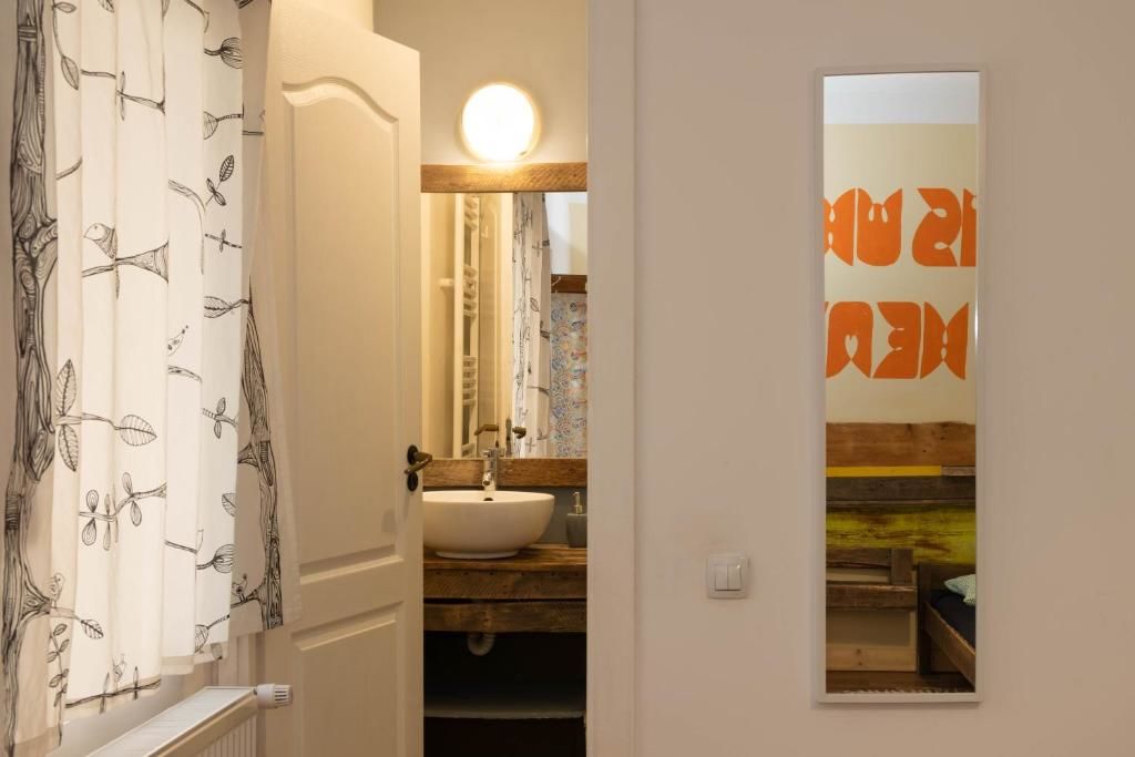Хостелы Zen Hostel by Pura Vida Клуж-Напока-52