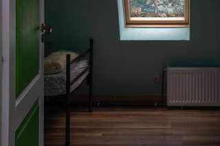 Хостелы Zen Hostel by Pura Vida Клуж-Напока Кровать в общем 4-местном номере для мужчин и женщин-3
