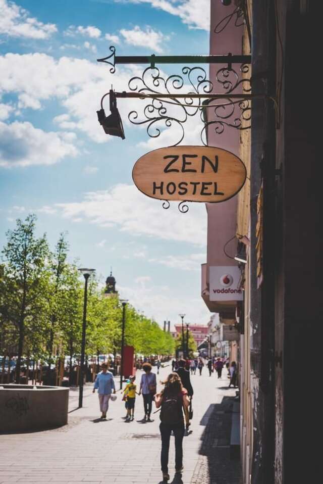 Хостелы Zen Hostel by Pura Vida Клуж-Напока-3
